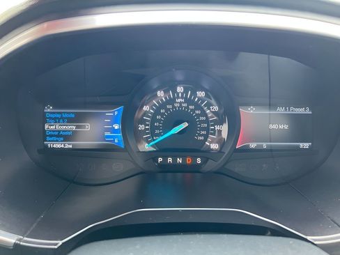 Used 2018 Ford Edge Titanium w/ Equipment Group 301A AWD/4WD image 30