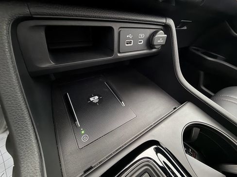 Used 2025 Honda Pilot TrailSport image 23