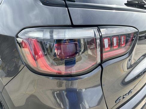 Used 2023 Jeep Compass Trailhawk image 11