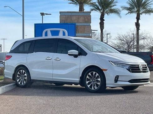 Certified 2023 Honda Odyssey EX-L image 4