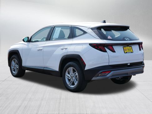 Certified 2025 Hyundai Tucson SE image 5
