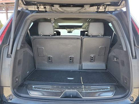 Used 2023 Cadillac Escalade Premium Luxury w/ LPO, Radiant Package image 7