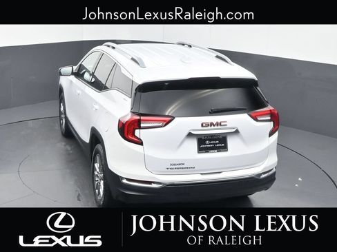 Used 2022 GMC Terrain SLT w/ Infotainment Package II FWD image 27