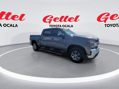 Used 2022 Chevrolet Silverado 1500 LT image 2