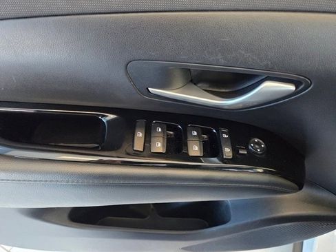 Used 2024 Hyundai Tucson Limited image 16