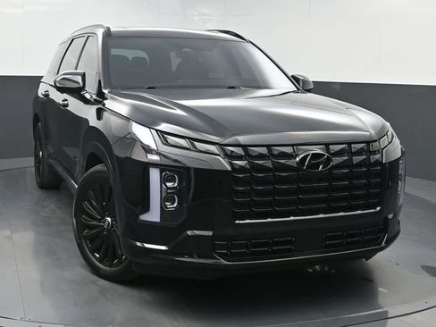 Used 2024 Hyundai Palisade Calligraphy image 1