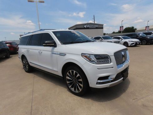 Used 2021 Lincoln Navigator L Reserve w/ Luxury Package AWD/4WD image 6