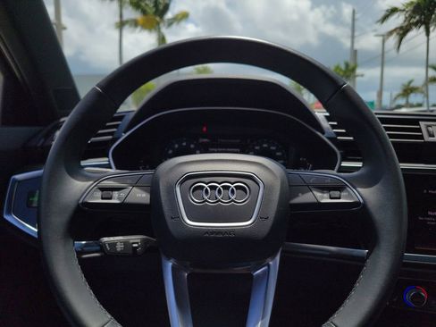 Certified 2025 Audi Q3 2.0T Premium w/ Convenience Package AWD/4WD image 8