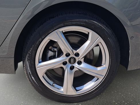 Used 2024 Audi A6 Premium Plus image 32