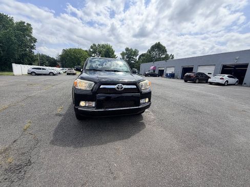 Used 2010 Toyota 4Runner Limited AWD/4WD image 16