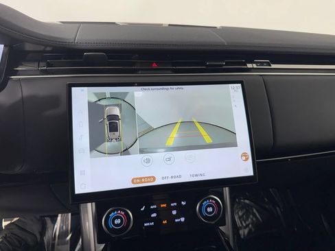 Certified 2023 Land Rover Range Rover SE AWD/4WD image 30
