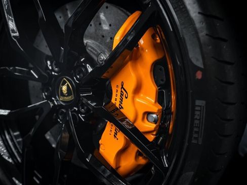 Used 2016 Lamborghini Huracan LP 610-4 image 7