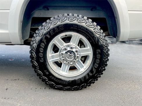 Used 2011 RAM 2500 Laramie image 25