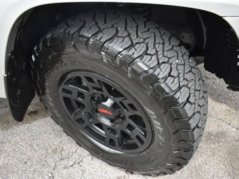 Used 2021 Toyota 4Runner SR5 Premium w/ Moonroof Package AWD/4WD image 49