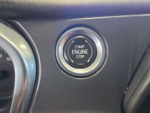 Used 2020 Chevrolet Blazer LT FWD image 24