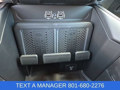 New 2026 RAM 3500 Laramie w/ Towing Technology Group AWD/4WD image 21