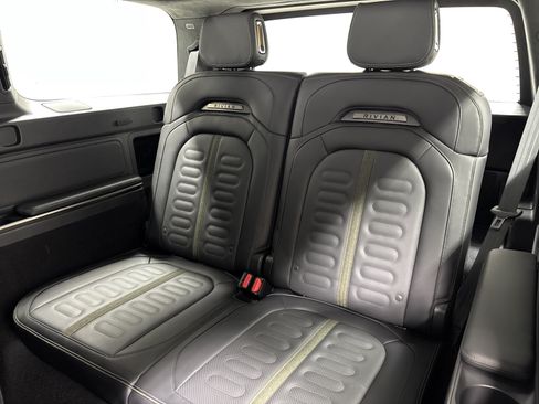 Used 2025 Rivian R1S Adventure AWD/4WD image 25