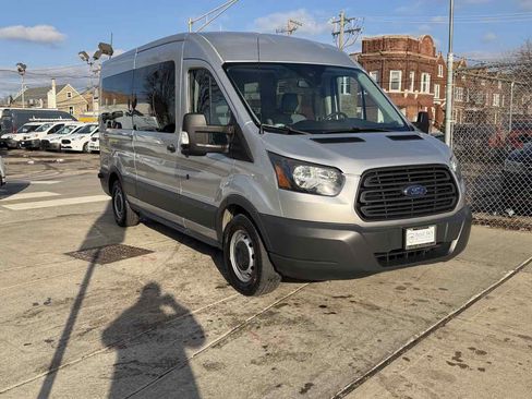 Used 2015 Ford Transit 350 XL image 3