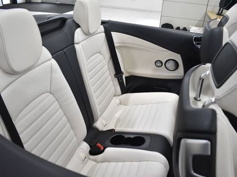 Used 2020 Mercedes-Benz C 300 4MATIC Cabriolet image 35