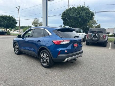 Used 2022 Ford Escape SEL AWD/4WD image 5