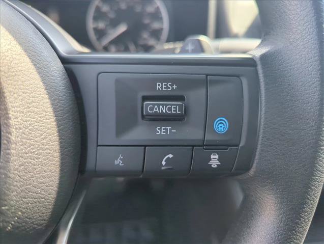 Used 2024 Nissan Rogue SV AWD/4WD image 15