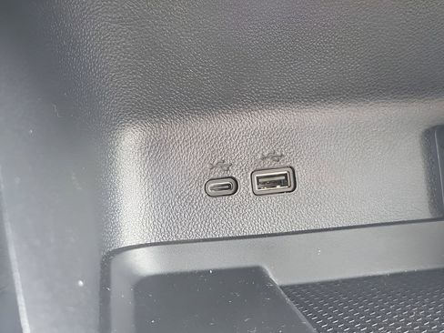 New 2026 Chevrolet Traverse Z71 w/ Enhanced Driving Package AWD/4WD image 33