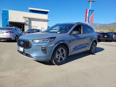 Used 2024 Ford Escape ST-Line image 2