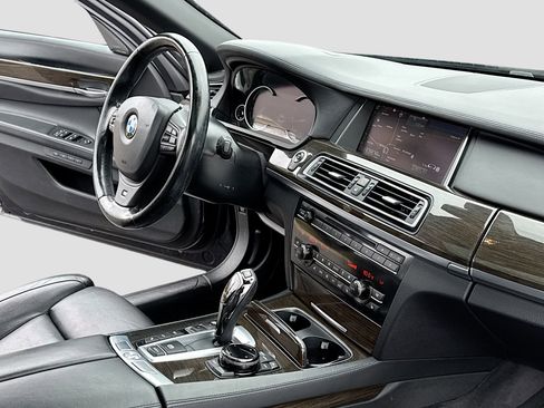 Used 2015 BMW 750i xDrive AWD/4WD image 5