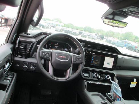 New 2026 GMC Sierra 2500 AT4 w/ AT4 Premium Plus Package AWD/4WD image 14