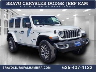 Used 2025 Jeep Wrangler Unlimited Sahara AWD/4WD video 1
