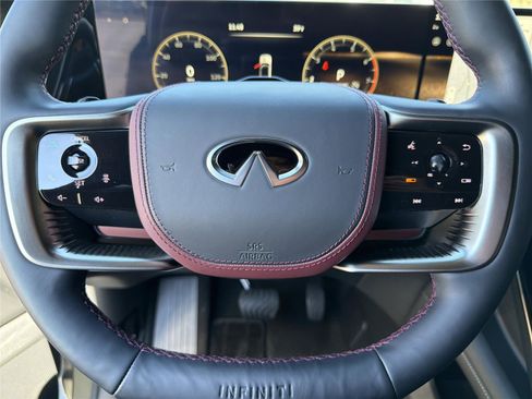 Used 2025 INFINITI QX80 Autograph AWD/4WD image 13