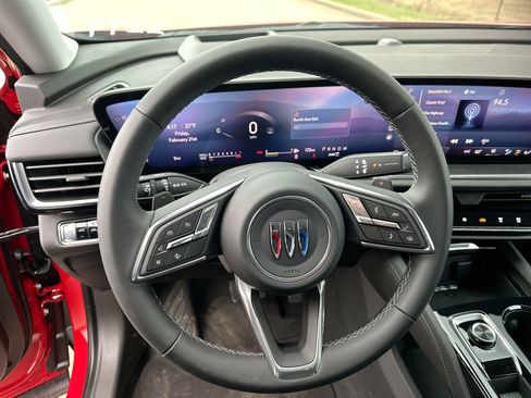 New 2025 Buick Envision Preferred image 14