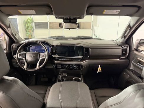 Used 2023 Chevrolet Silverado 1500 LT Trail Boss w/ LT Trail Boss Premium Package AWD/4WD image 31