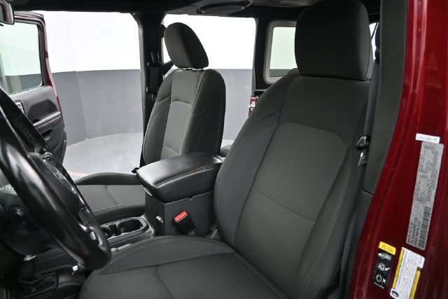 Used 2021 Jeep Wrangler Unlimited Sport AWD/4WD image 11