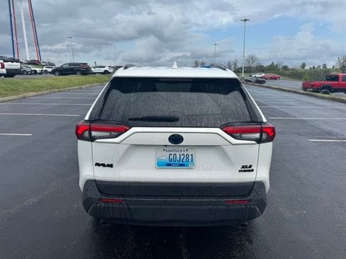 Used 2023 Toyota RAV4 XLE w/ XLE Grade Weather Package image 4