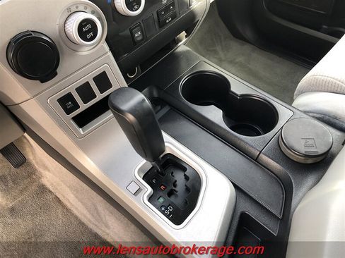 Used 2008 Toyota Sequoia SR5 RWD image 15