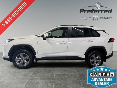 Used 2024 Toyota RAV4 XLE AWD/4WD image 10