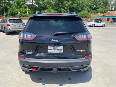 Used 2020 Jeep Cherokee Trailhawk w/ Cold Weather Group AWD/4WD image 7