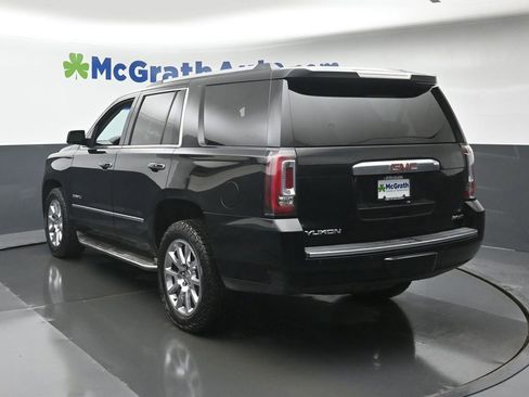 Used 2015 GMC Yukon Denali w/ Touring Package AWD/4WD image 23