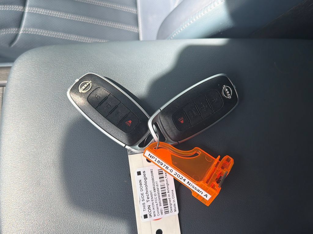 Used 2024 Nissan Ariya AWD image 26