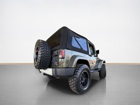 Used 2015 Jeep Wrangler Sahara image 4