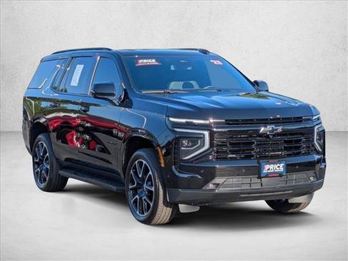 Used 2025 Chevrolet Tahoe RST w/ Comfort Package AWD/4WD image 3