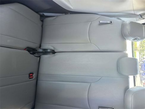 Used 2024 Toyota Sienna XLE image 13