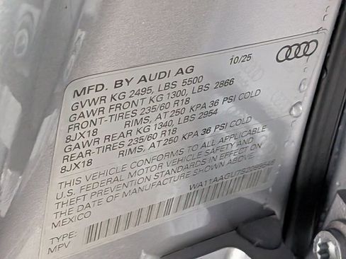Used 2025 Audi Q5 Premium w/ Convenience Package image 15