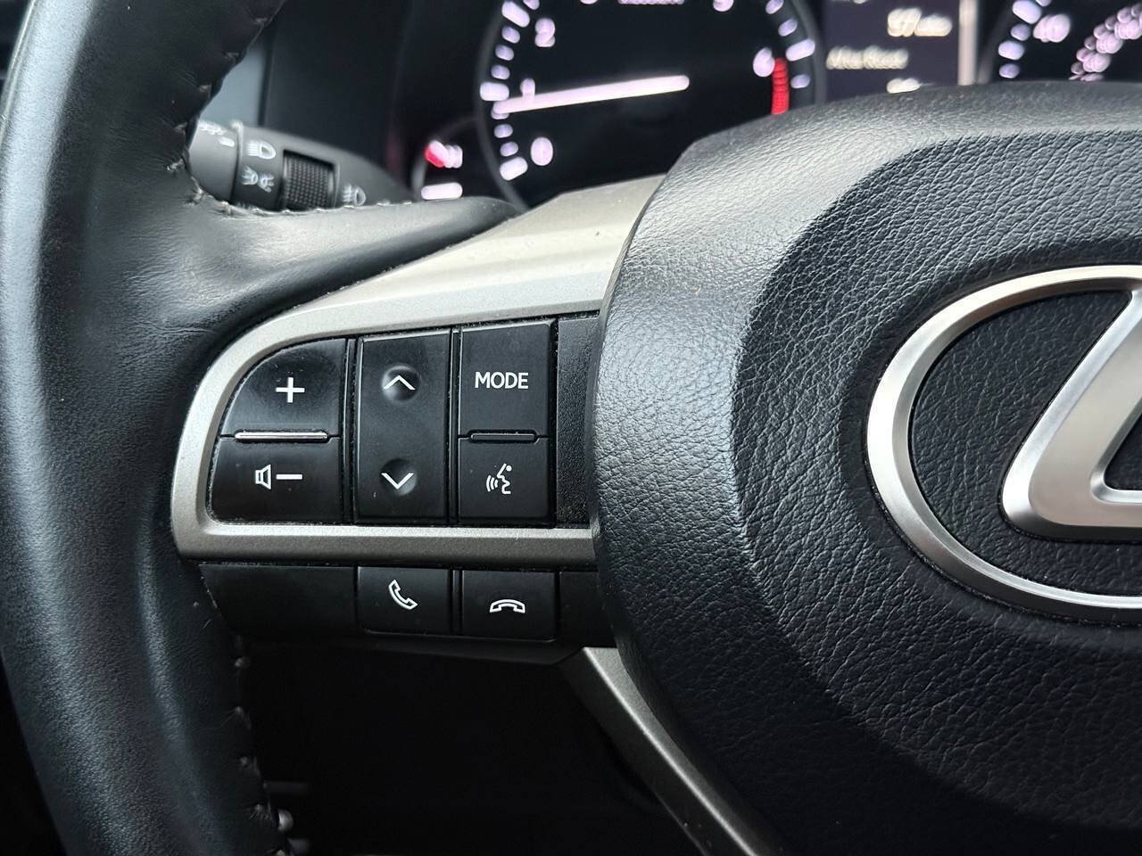 Used 2017 Lexus ES 350 w/ Navigation System Package FWD image 19