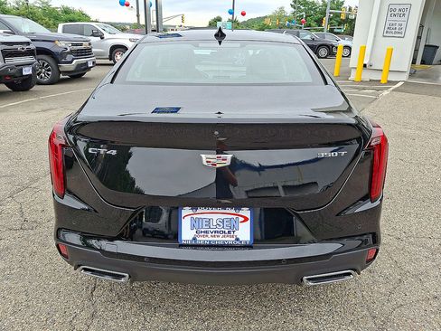 Certified 2024 Cadillac CT4 Luxury RWD image 22