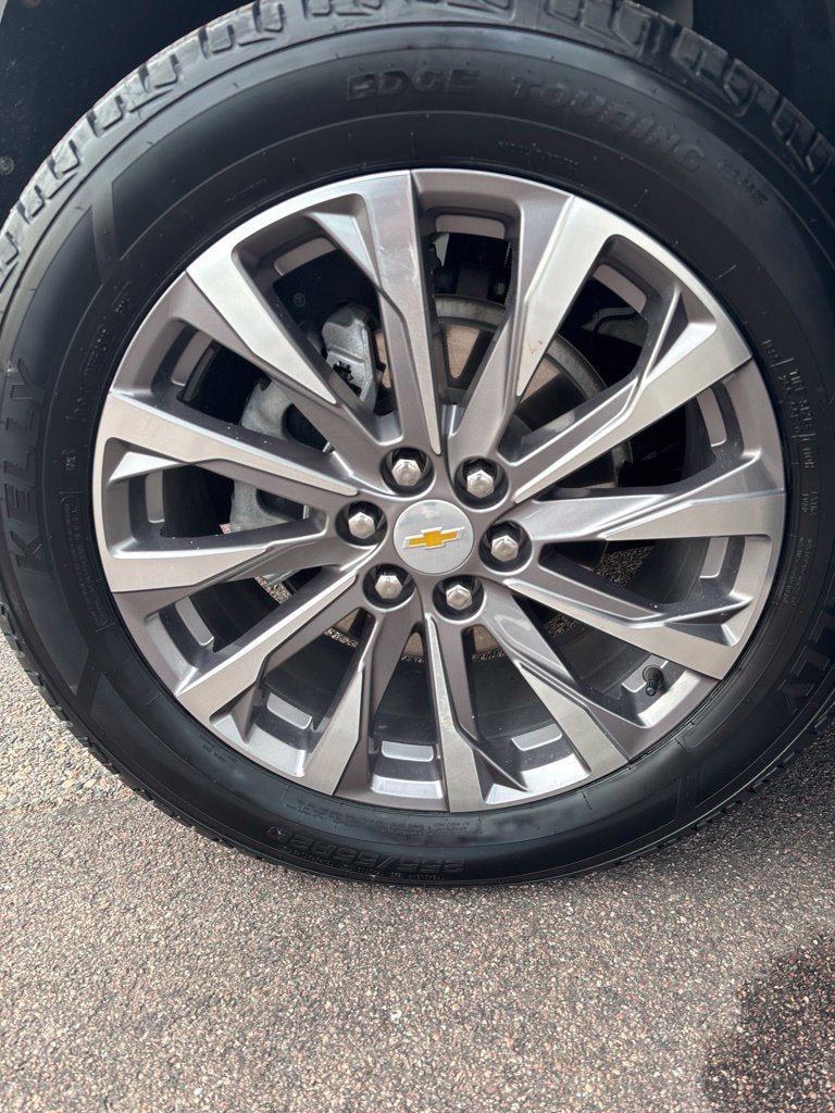 Used 2022 Chevrolet Traverse Premier AWD/4WD image 9