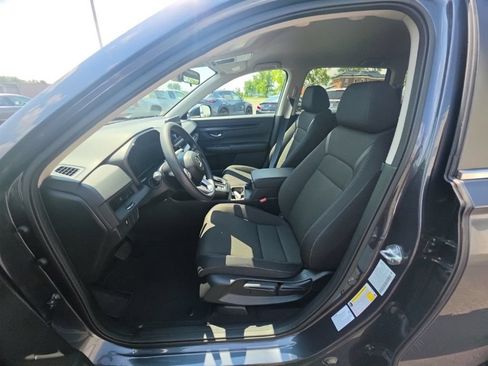 Used 2025 Honda CR-V LX image 14