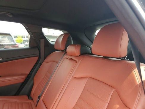 Used 2024 Kia Sportage SX image 9