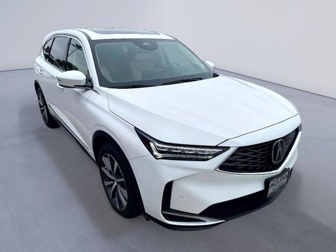 Used 2025 Acura MDX SH-AWD w/ Technology Package image 4